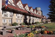 Ramada Inn & Suites